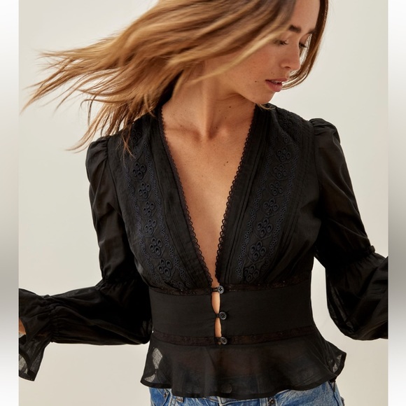 Reformation Meadowlark Blouse - Picture 2 of 11